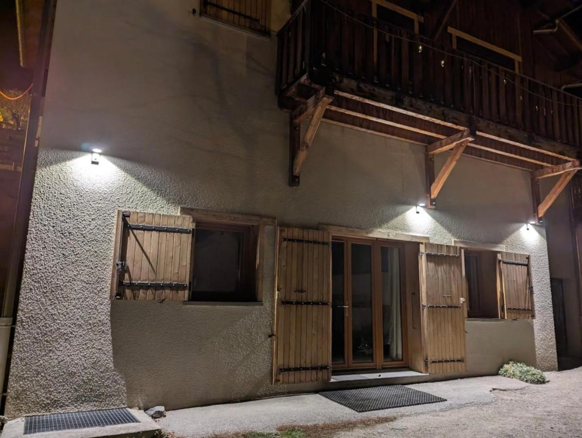 Appartement Au Centre De St Martin De Belleville サン・マルタン・ド・ベルヴィル エクステリア 写真